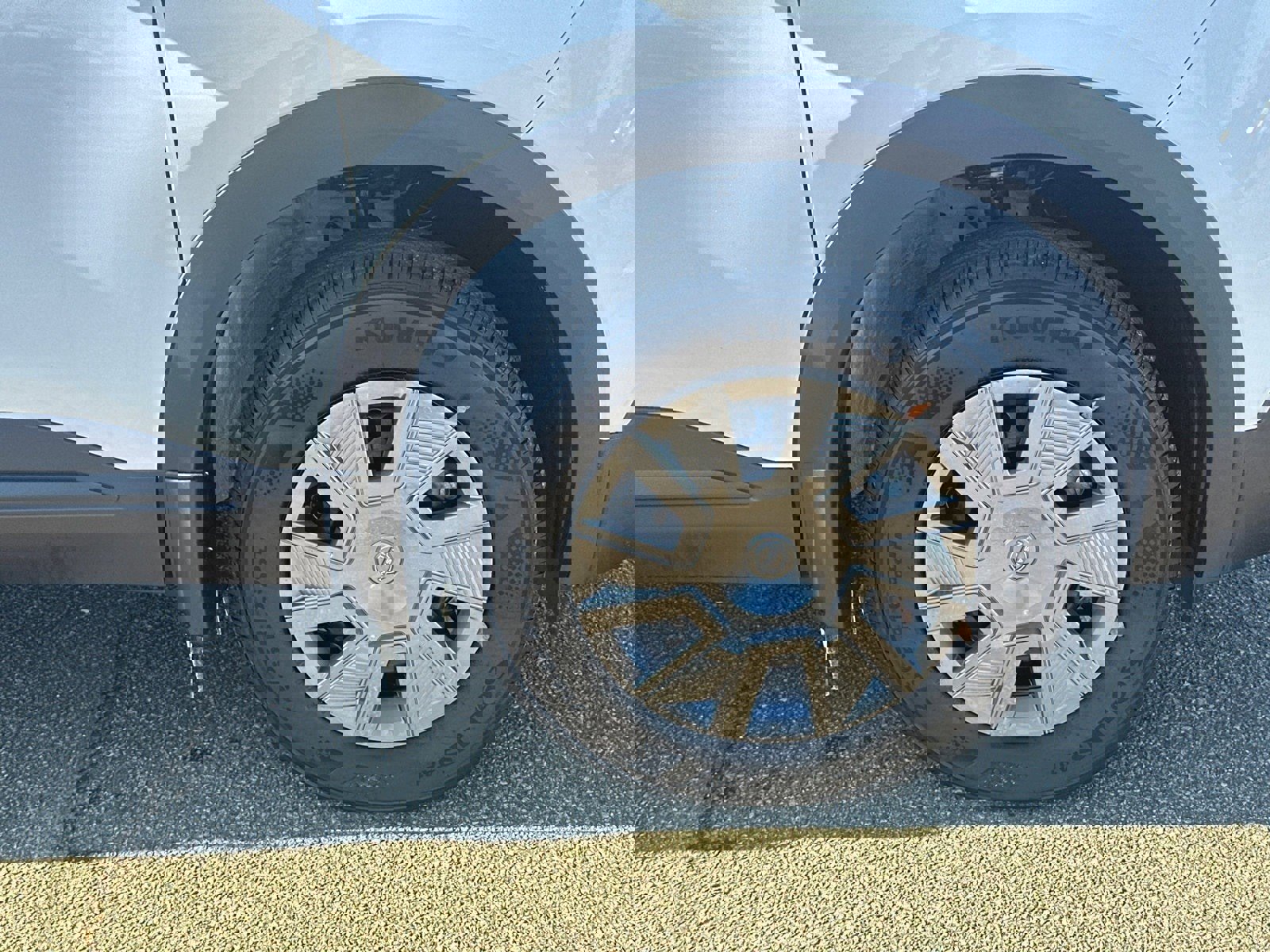 New 2026 Nissan Kicks S image 12