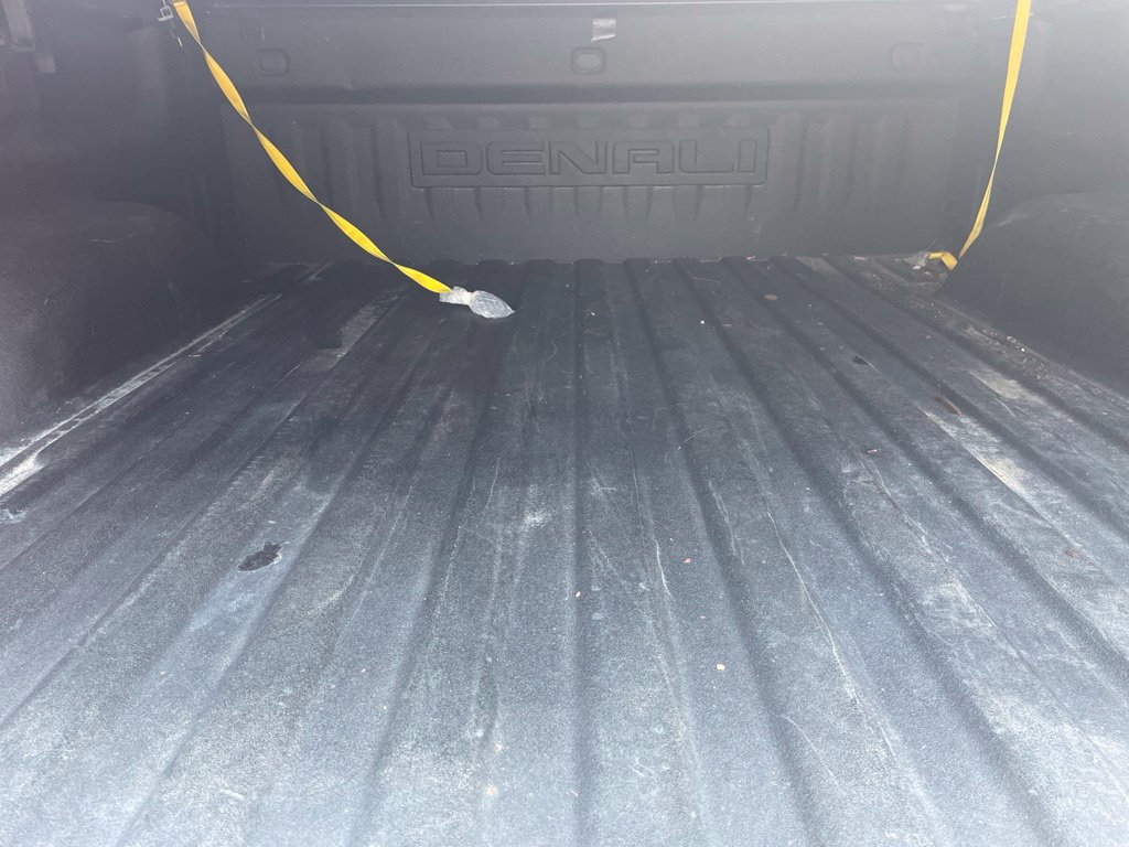 Used 2016 GMC Sierra 1500 Denali w/ Enhanced Driver Alert Package AWD/4WD image 33