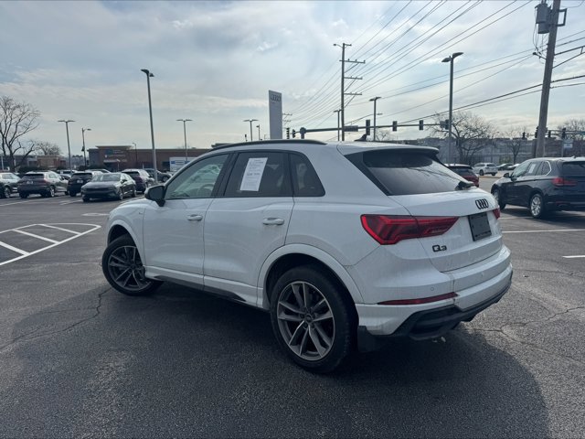Used 2023 Audi Q3 2.0T Premium Plus w/ Premium Plus Package image 3