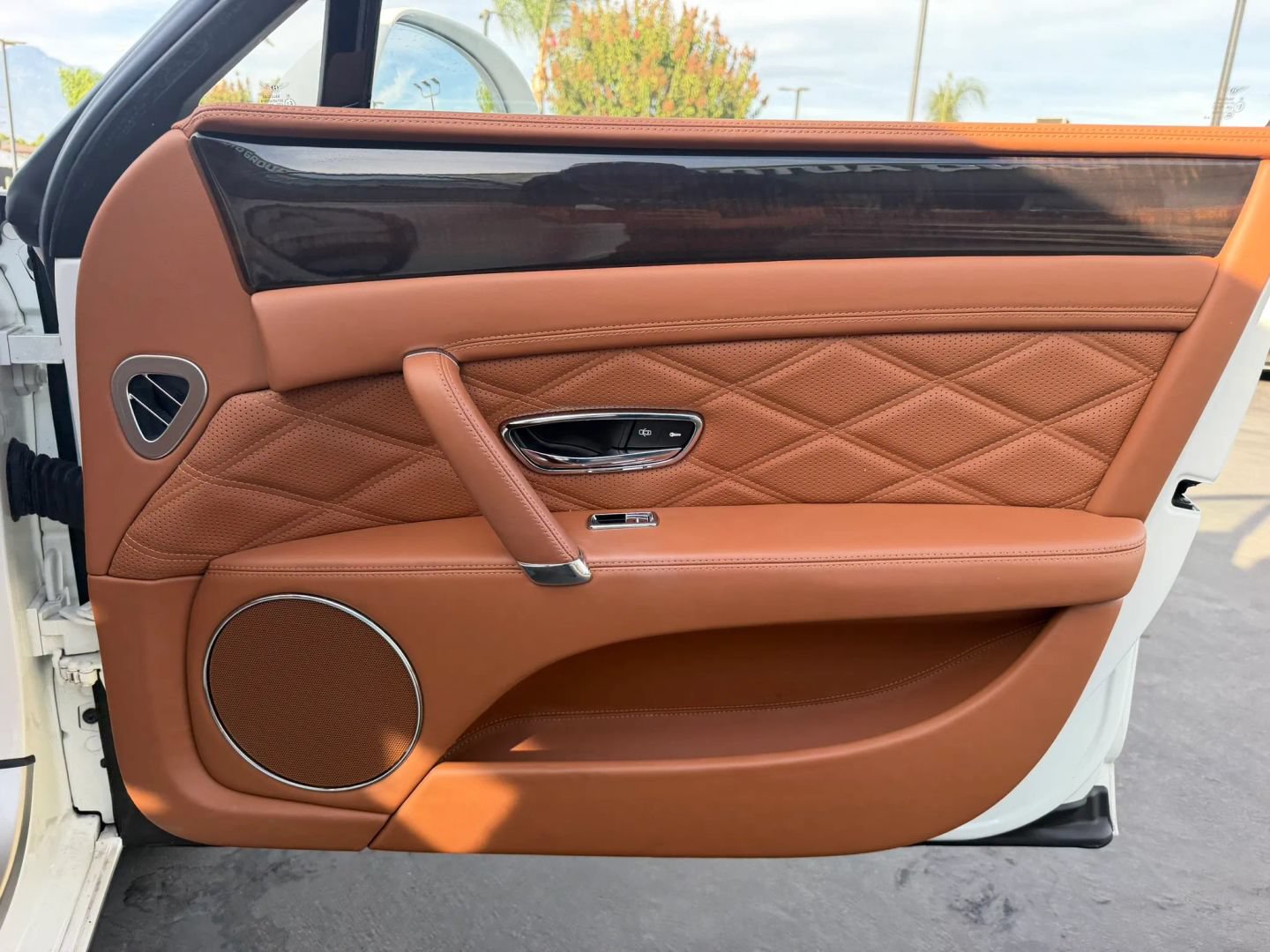 Used 2014 Bentley Flying Spur W12 AWD/4WD image 36