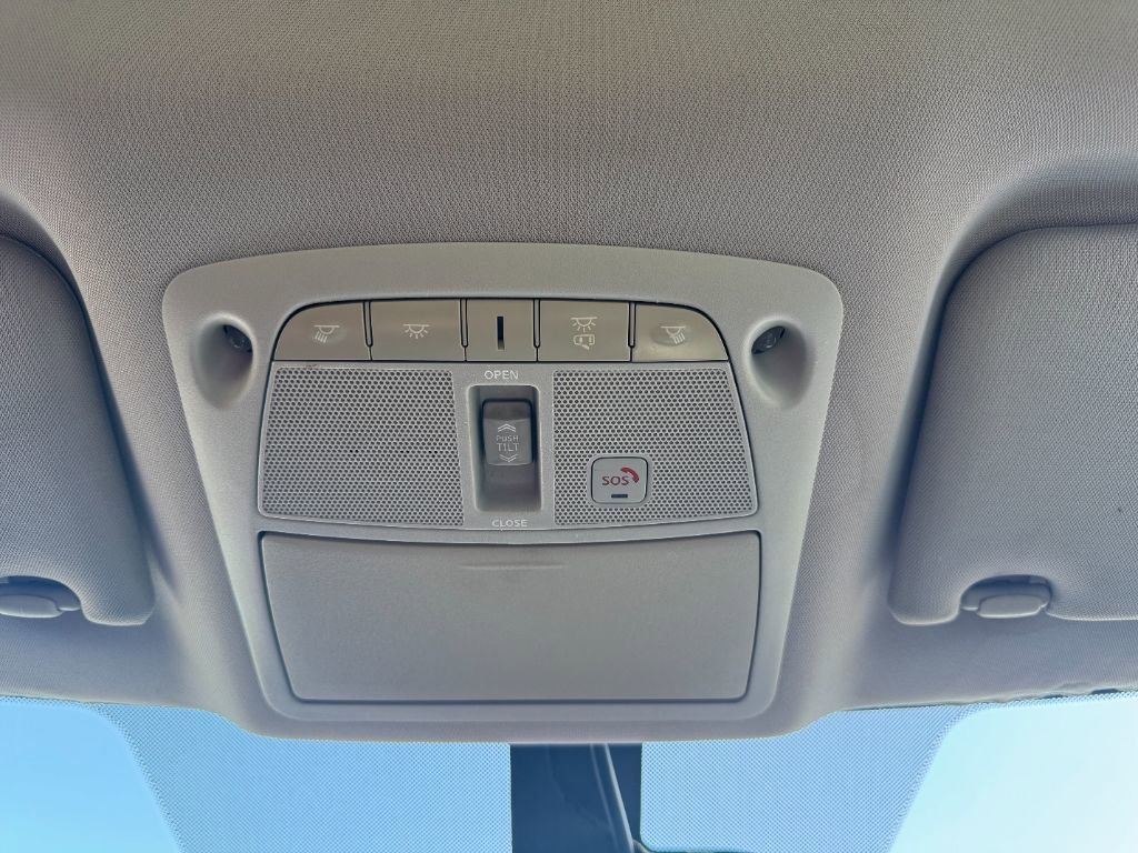 Used 2016 Nissan Maxima Platinum image 27