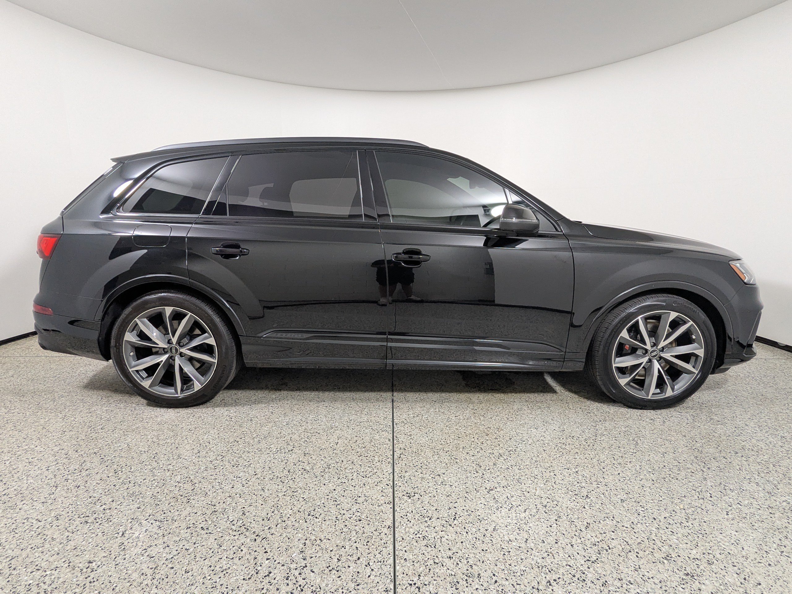 Used 2023 Audi SQ7 Premium Plus w/ Executive Package AWD/4WD image 8