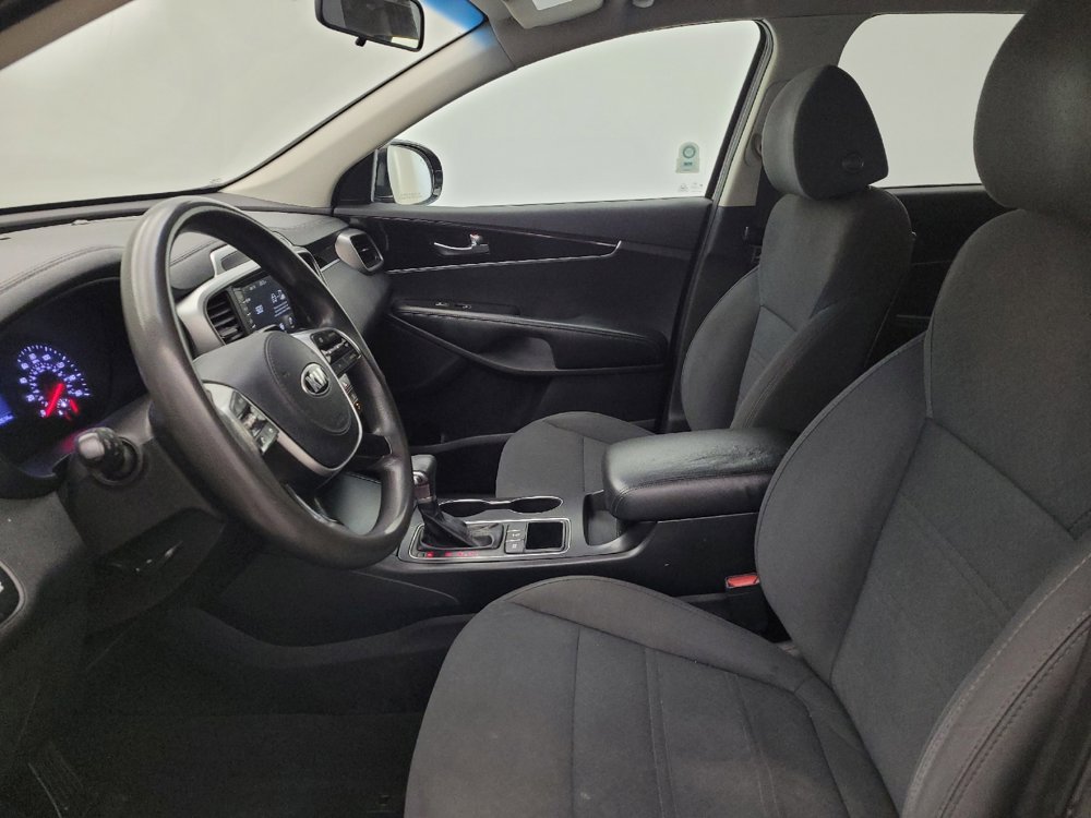 Used 2020 Kia Sorento LX AWD/4WD image 17