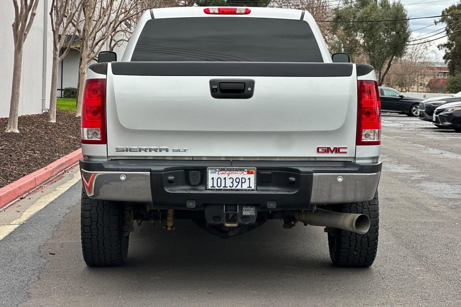 Used 2014 GMC Sierra 3500 SLT w/ SLT Convenience Package image 5