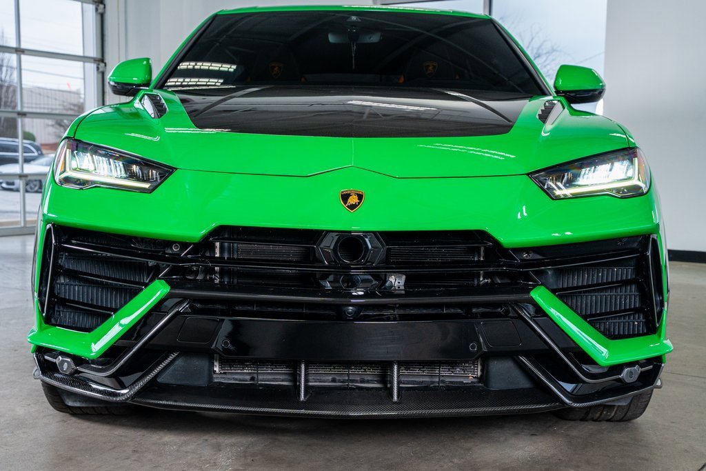 Used 2023 Lamborghini Urus Performante image 3