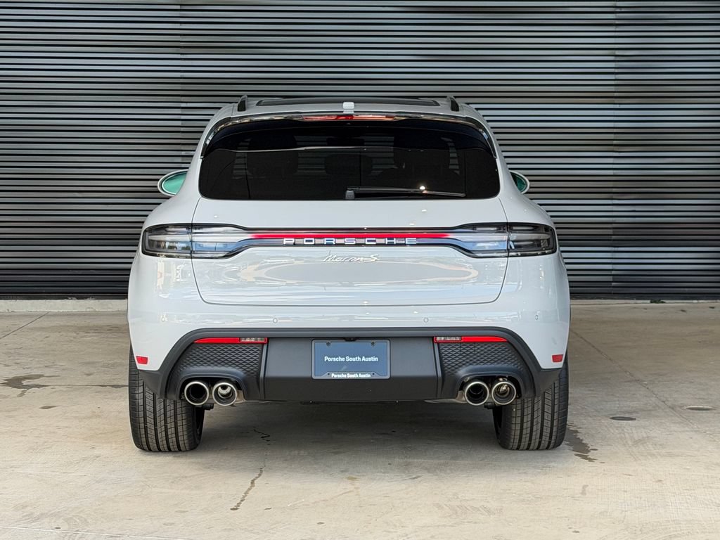 New 2026 Porsche Macan GTS AWD/4WD image 9