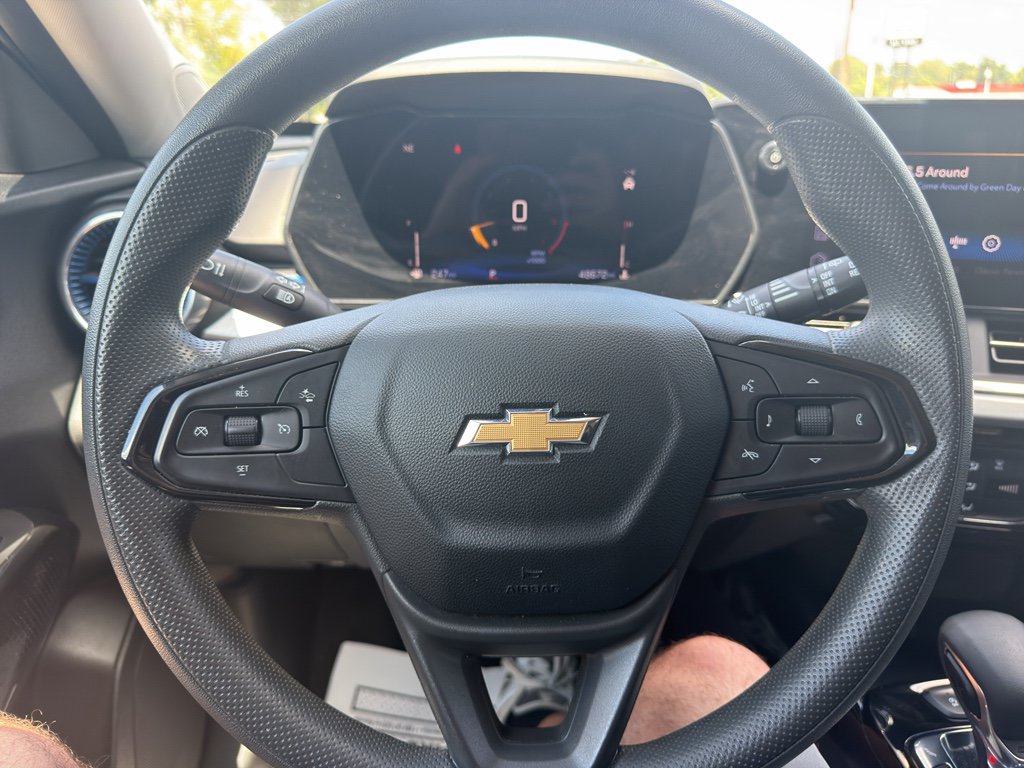 Certified 2024 Chevrolet Trax LT FWD image 18