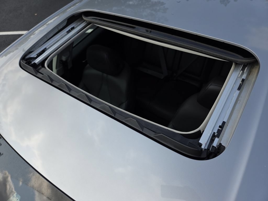 Used 2023 Acura TLX FWD image 3