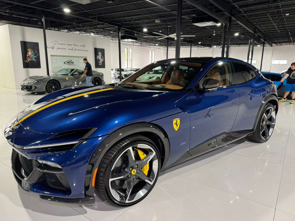 Used 2024 Ferrari Purosangue image 3