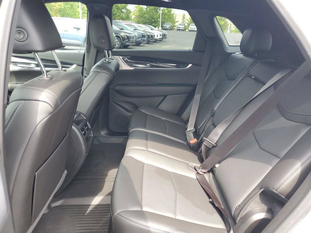 Used 2023 Cadillac XT5 Premium Luxury w/ LPO, Floor Liner Package FWD image 30