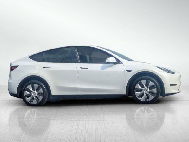 Used 2023 Tesla Model Y Long Range image 3