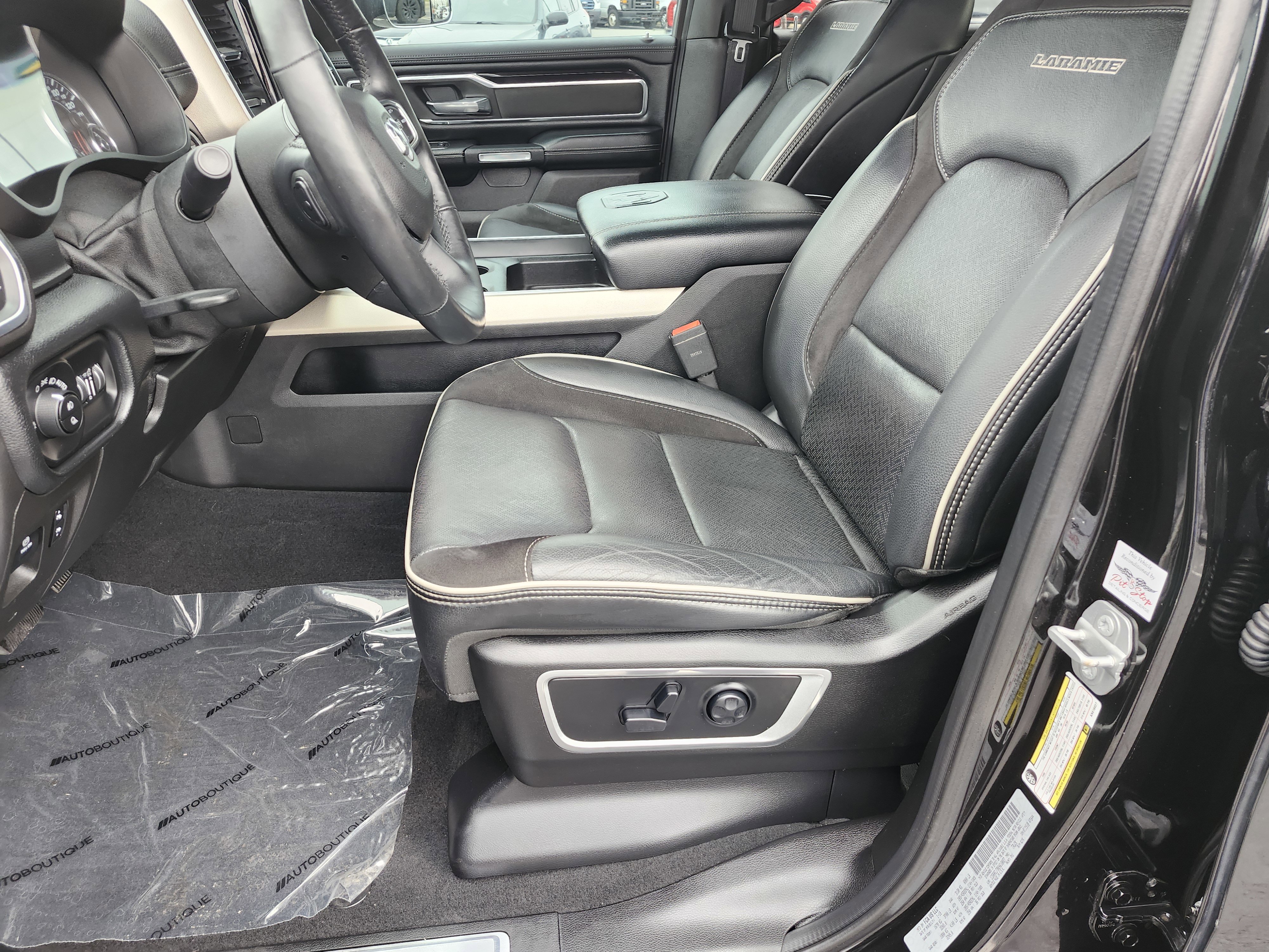 Used 2019 RAM 1500 Laramie image 26