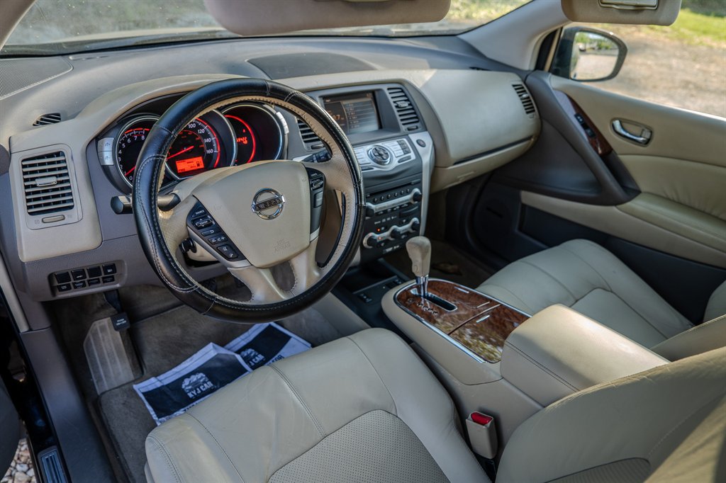 Used 2010 Nissan Murano LE w/ Navigation Pkg FWD image 14