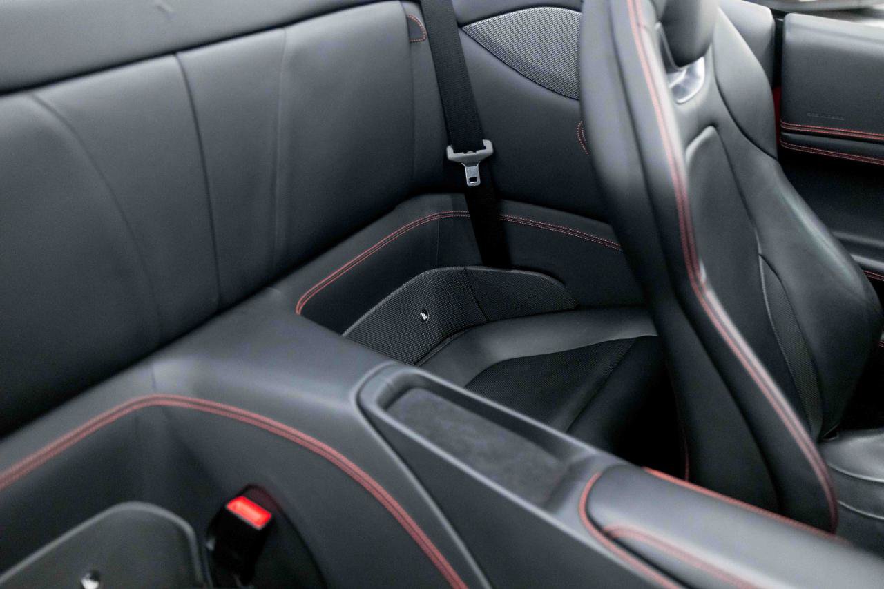 Used 2019 Ferrari Portofino RWD image 80