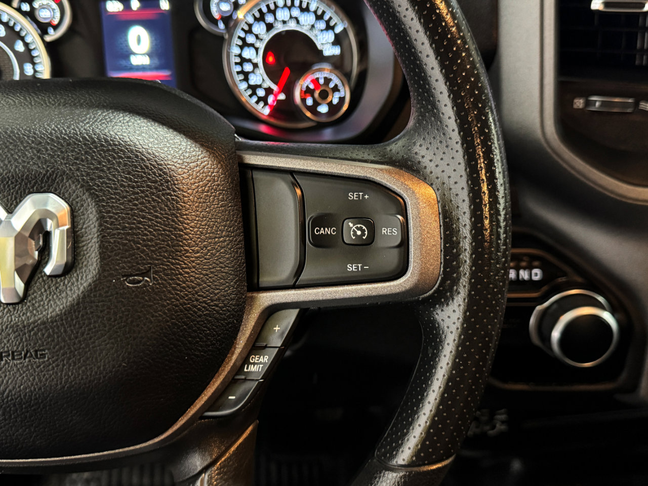 Used 2024 RAM 2500 Tradesman w/ Chrome Appearance Group image 23