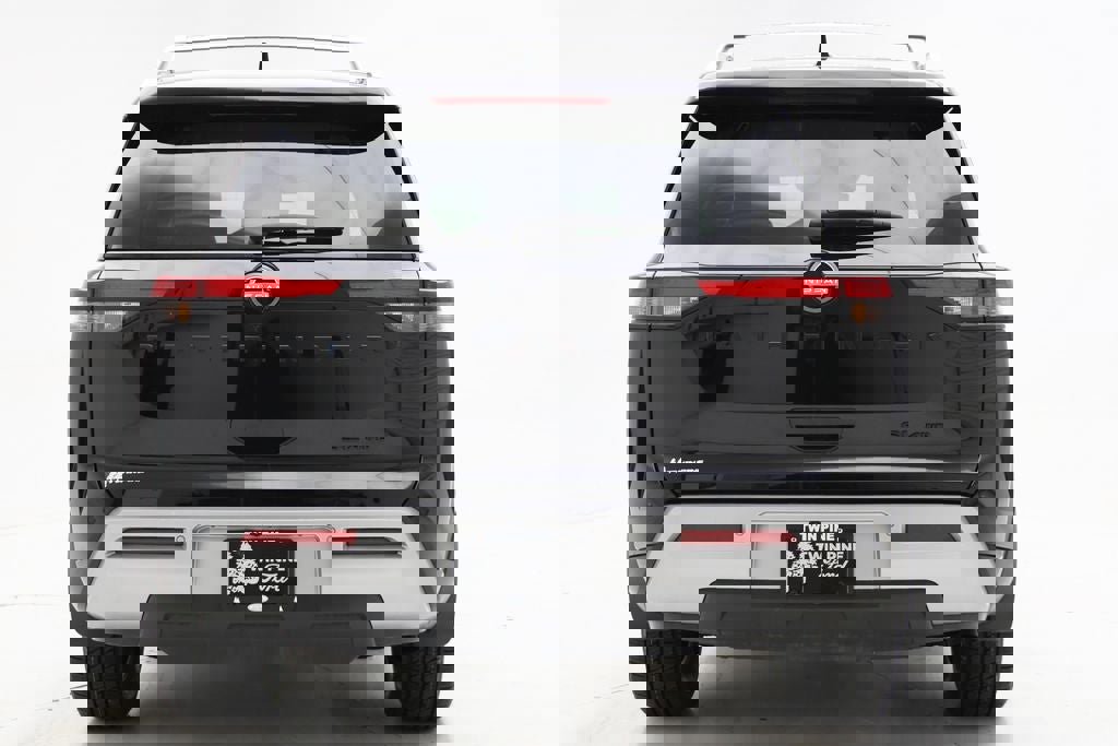 Used 2024 Nissan Pathfinder SL w/ Black Appearance Package image 7