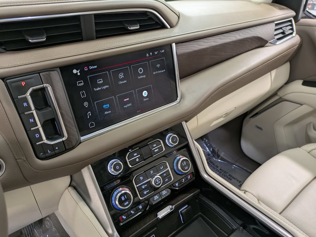 Used 2024 GMC Yukon Denali AWD/4WD image 12