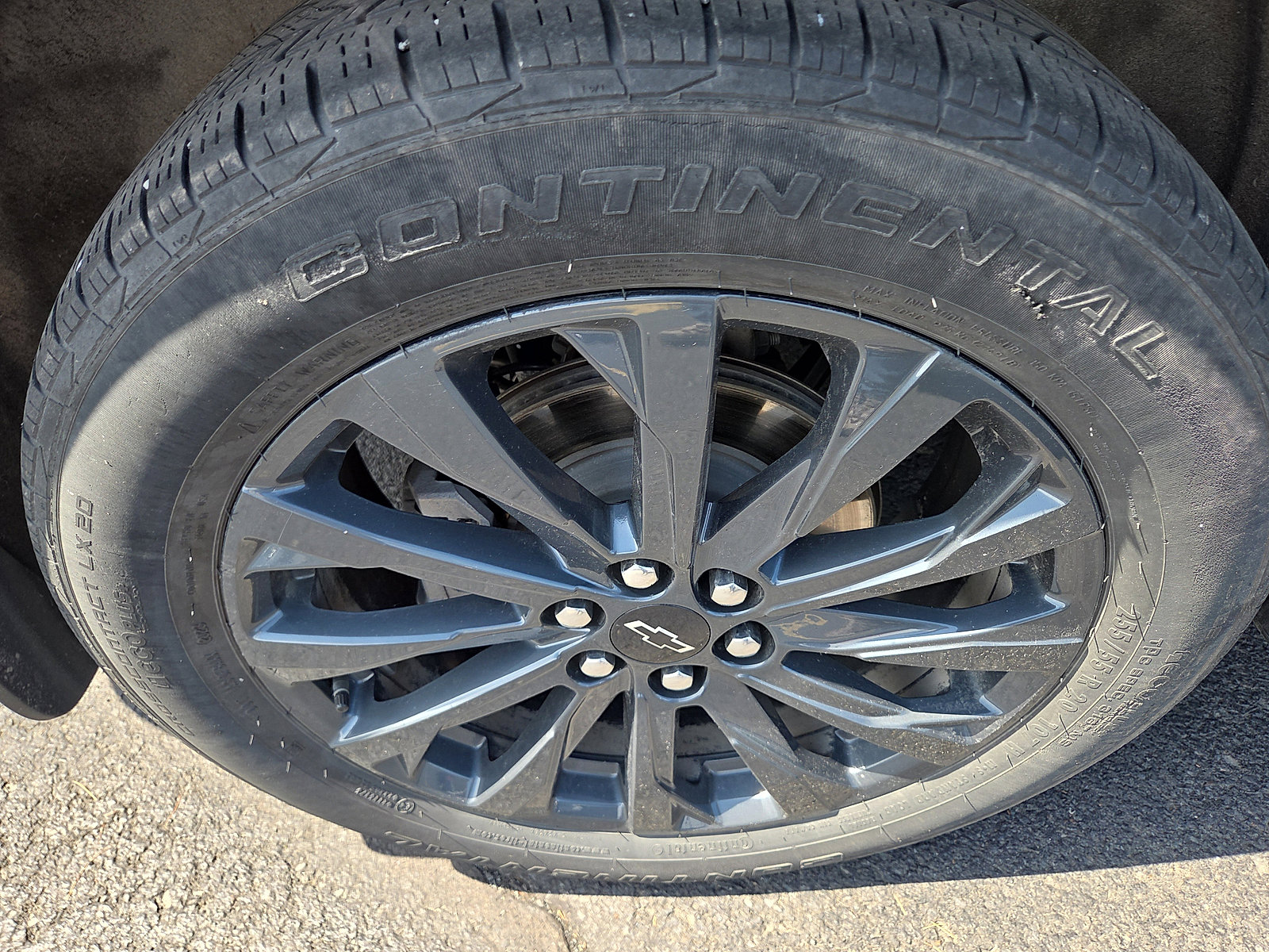 Used 2023 Chevrolet Traverse RS w/ LPO, Floor Liner Package AWD/4WD image 10