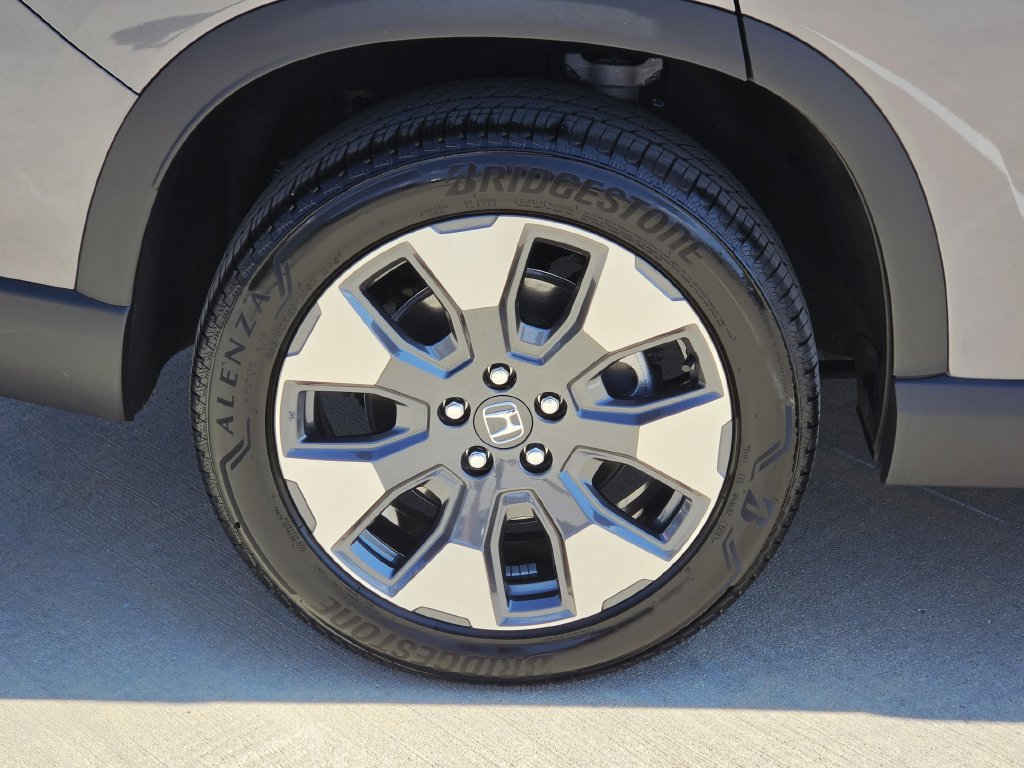 Certified 2026 Honda Pilot Elite image 10
