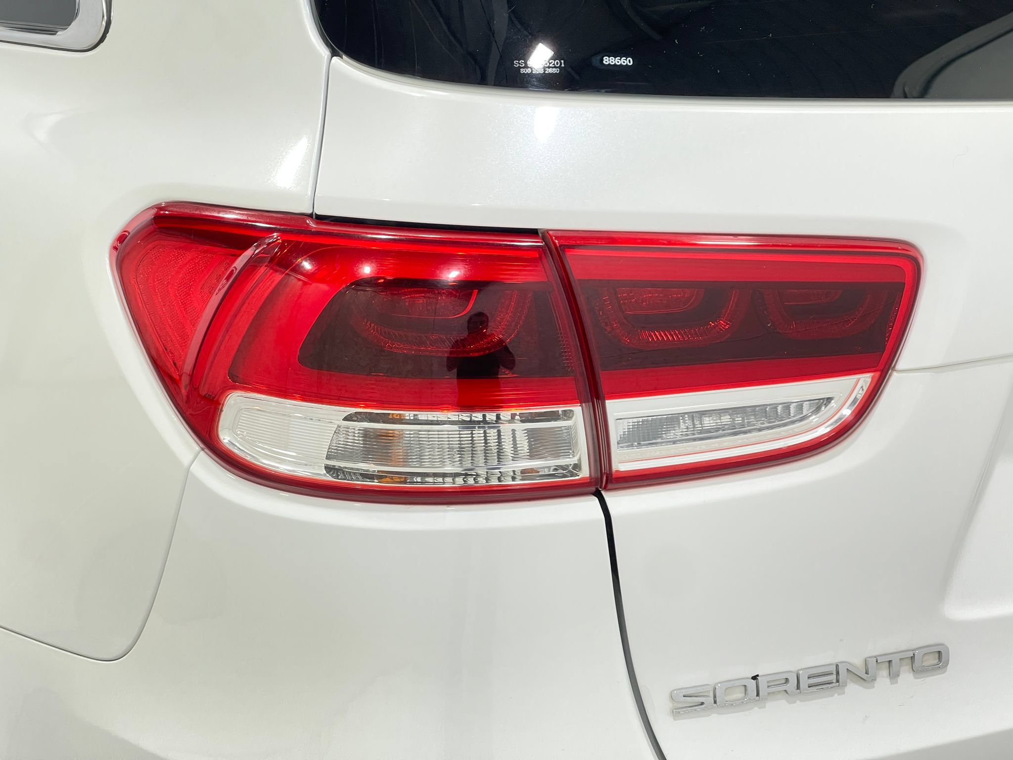 Used 2016 Kia Sorento SX FWD image 33