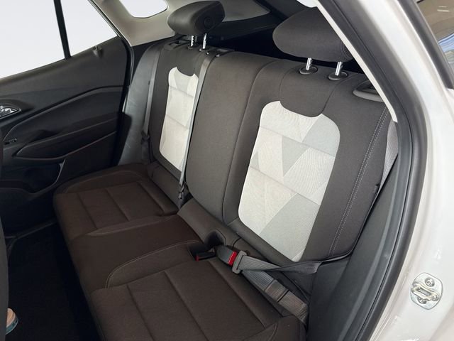 Used 2025 Chevrolet Trax LS image 22