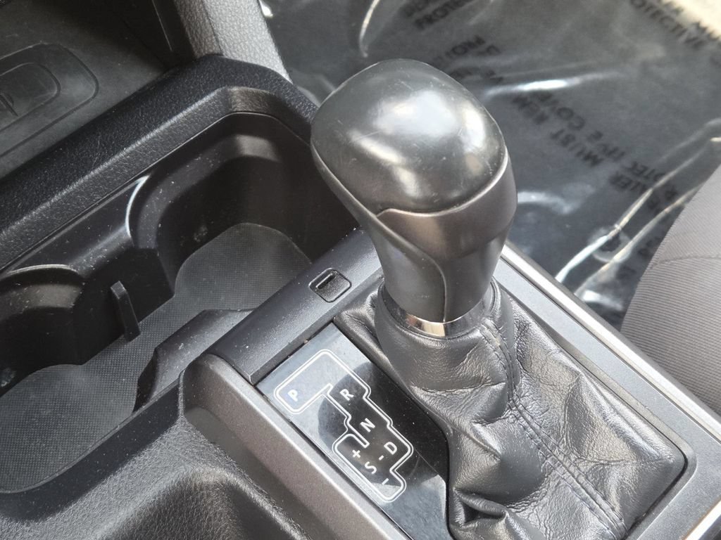 Used 2018 Toyota Tacoma TRD Off-Road AWD/4WD image 28