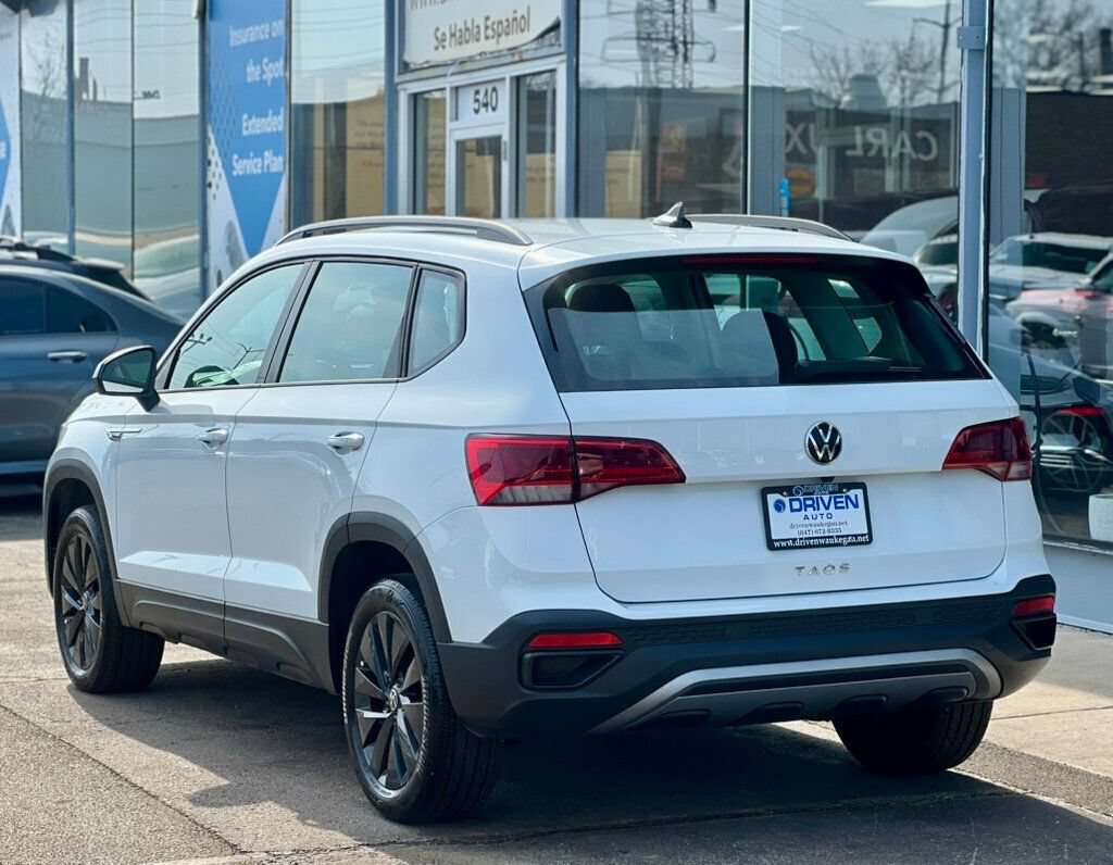 Used 2024 Volkswagen Taos S FWD image 3