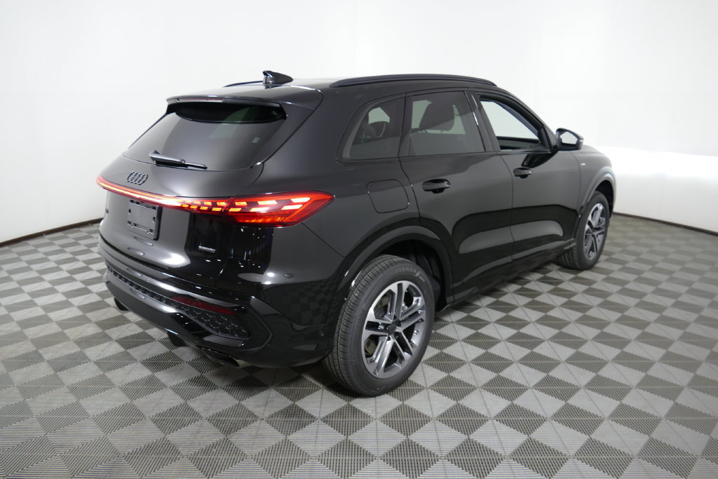 New 2026 Audi Q5 2.0T AWD/4WD image 3