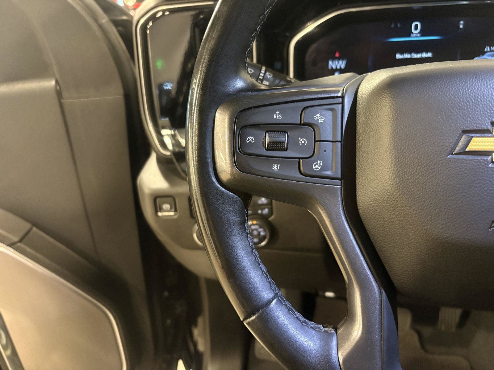 Used 2025 Chevrolet Silverado 2500 High Country w/ High Country Premium Package AWD/4WD image 23