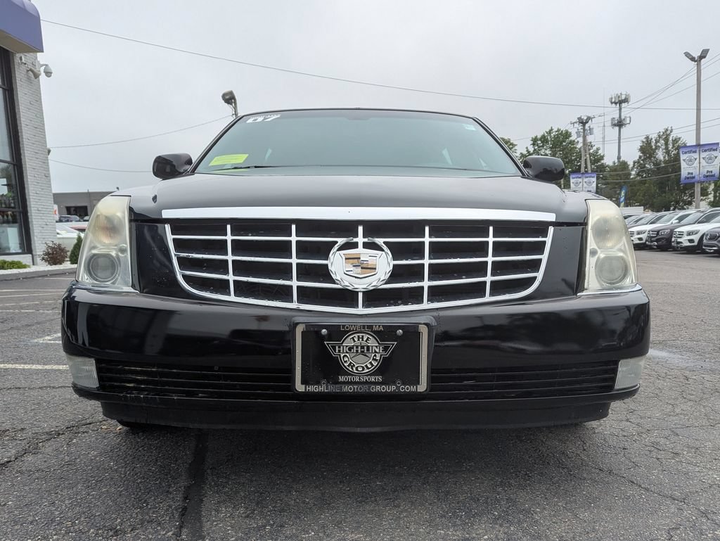 Used 2007 Cadillac DTS FWD image 4
