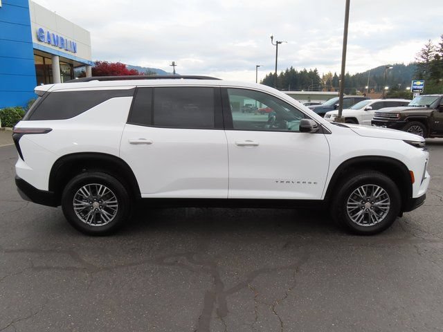 Used 2025 Chevrolet Traverse LT AWD/4WD image 8