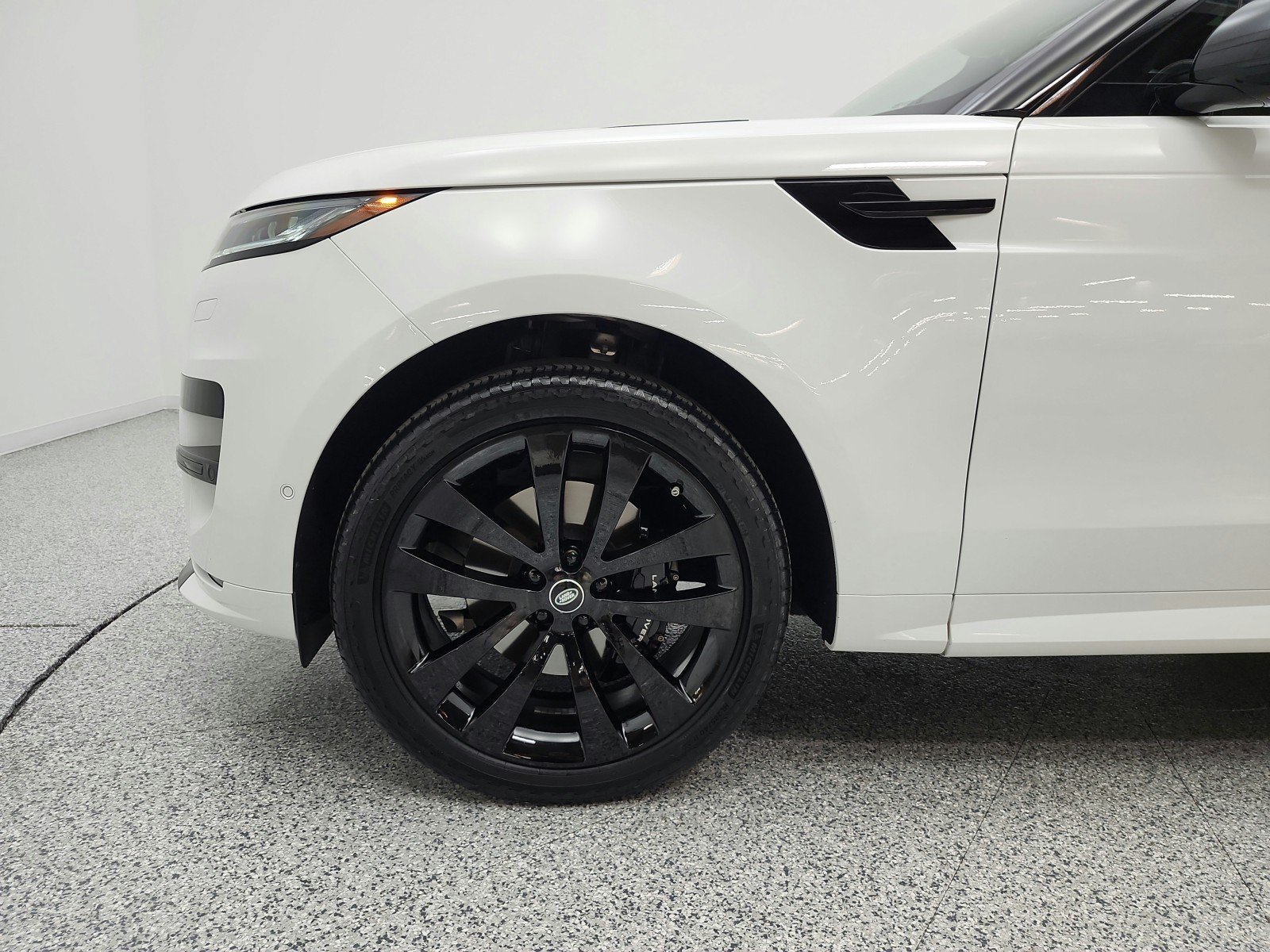 Used 2025 Land Rover Range Rover Sport Dynamic SE AWD/4WD image 30