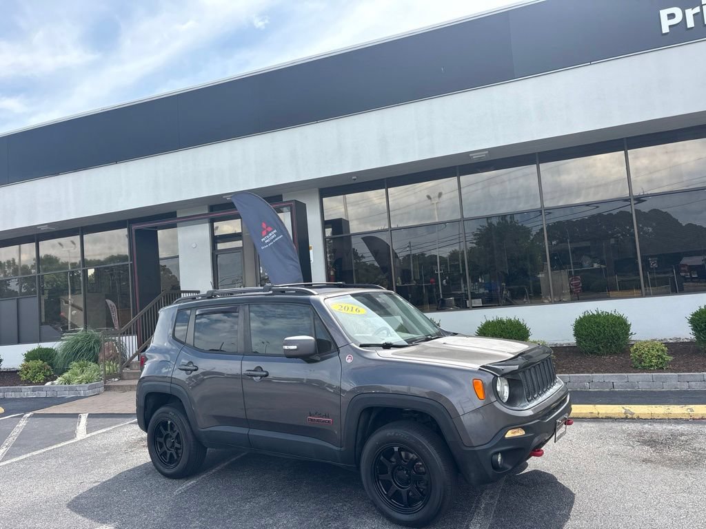 Used 2016 Jeep Renegade Trailhawk w/ Premium Trailhawk Package