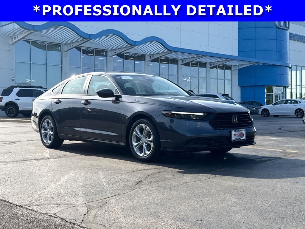 Certified 2023 Honda Accord LX image 3