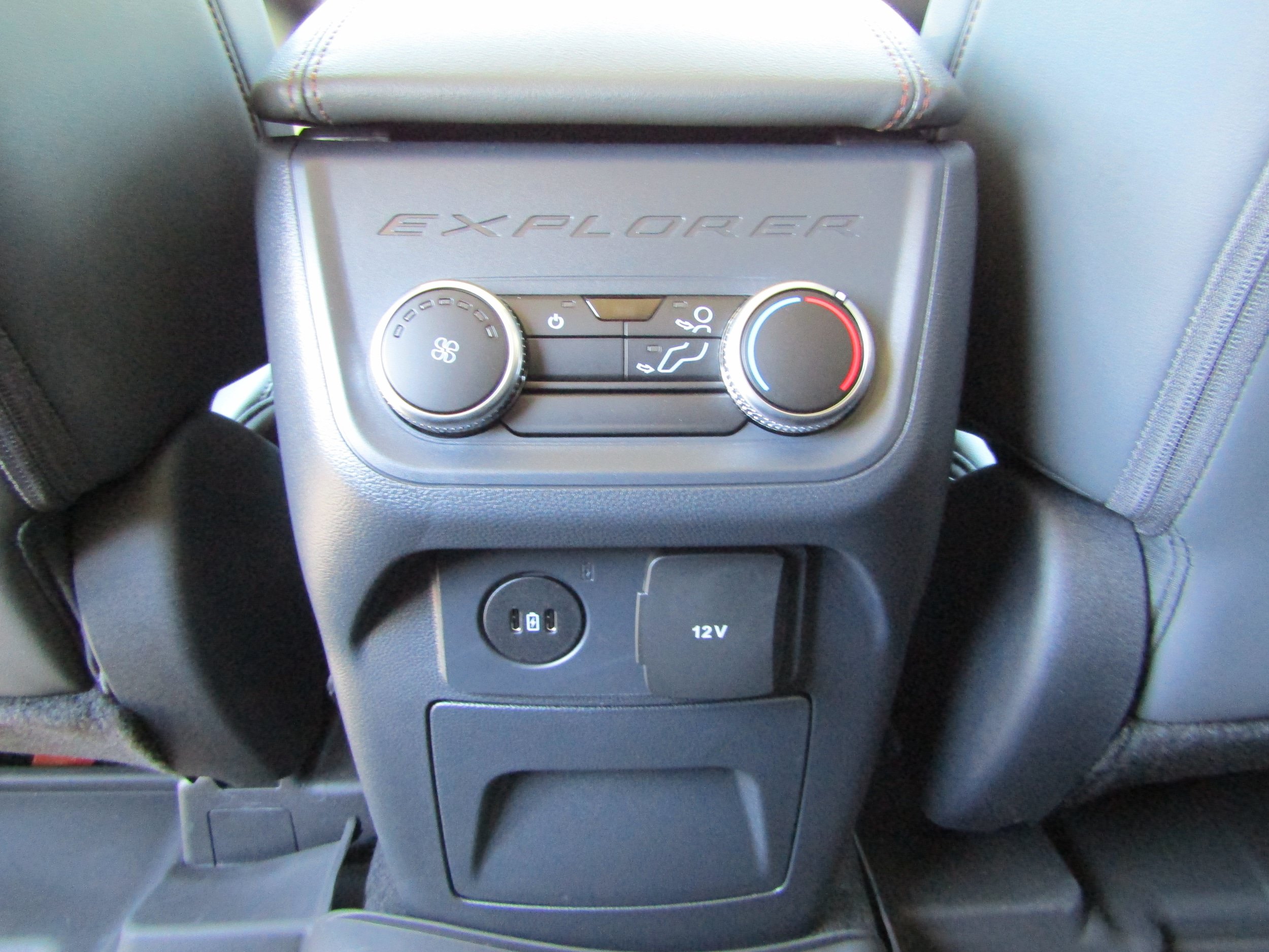 New 2026 Ford Explorer Active w/ Active Comfort Package AWD/4WD image 30