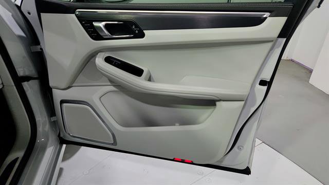 Used 2023 Porsche Macan GTS image 27