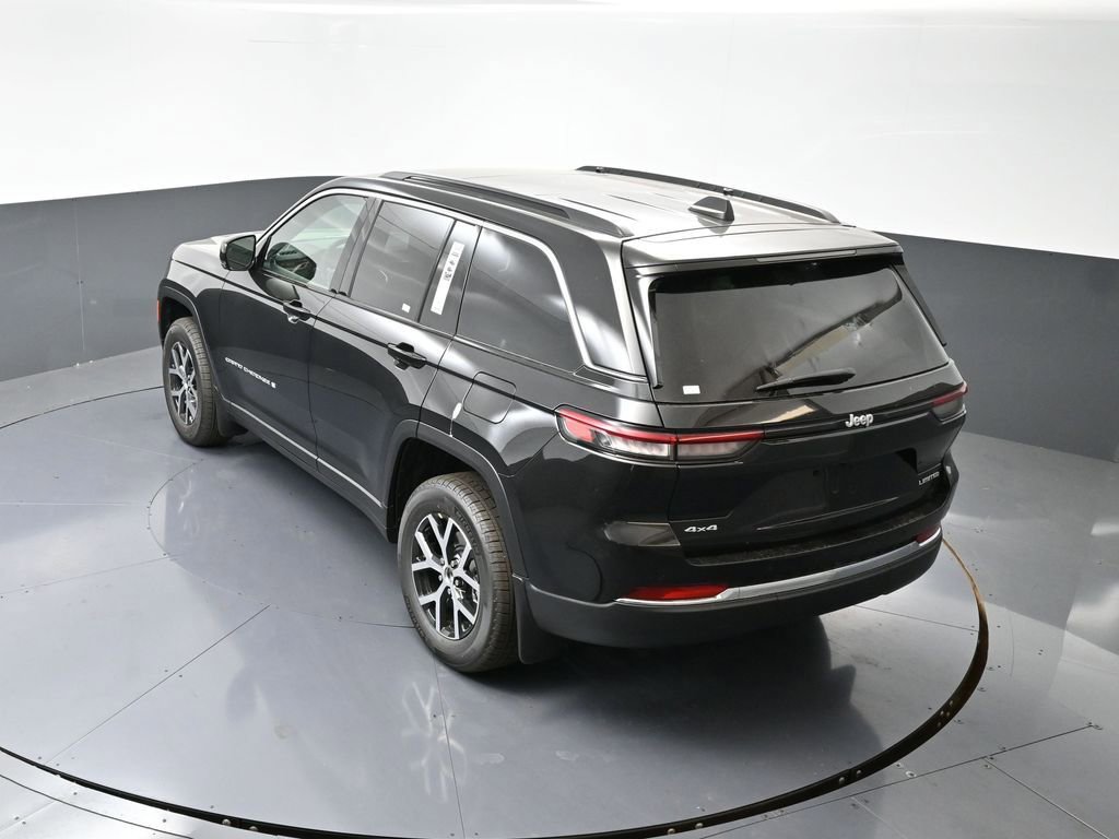 New 2025 Jeep Grand Cherokee Limited w/ Luxury Tech Group II image 32