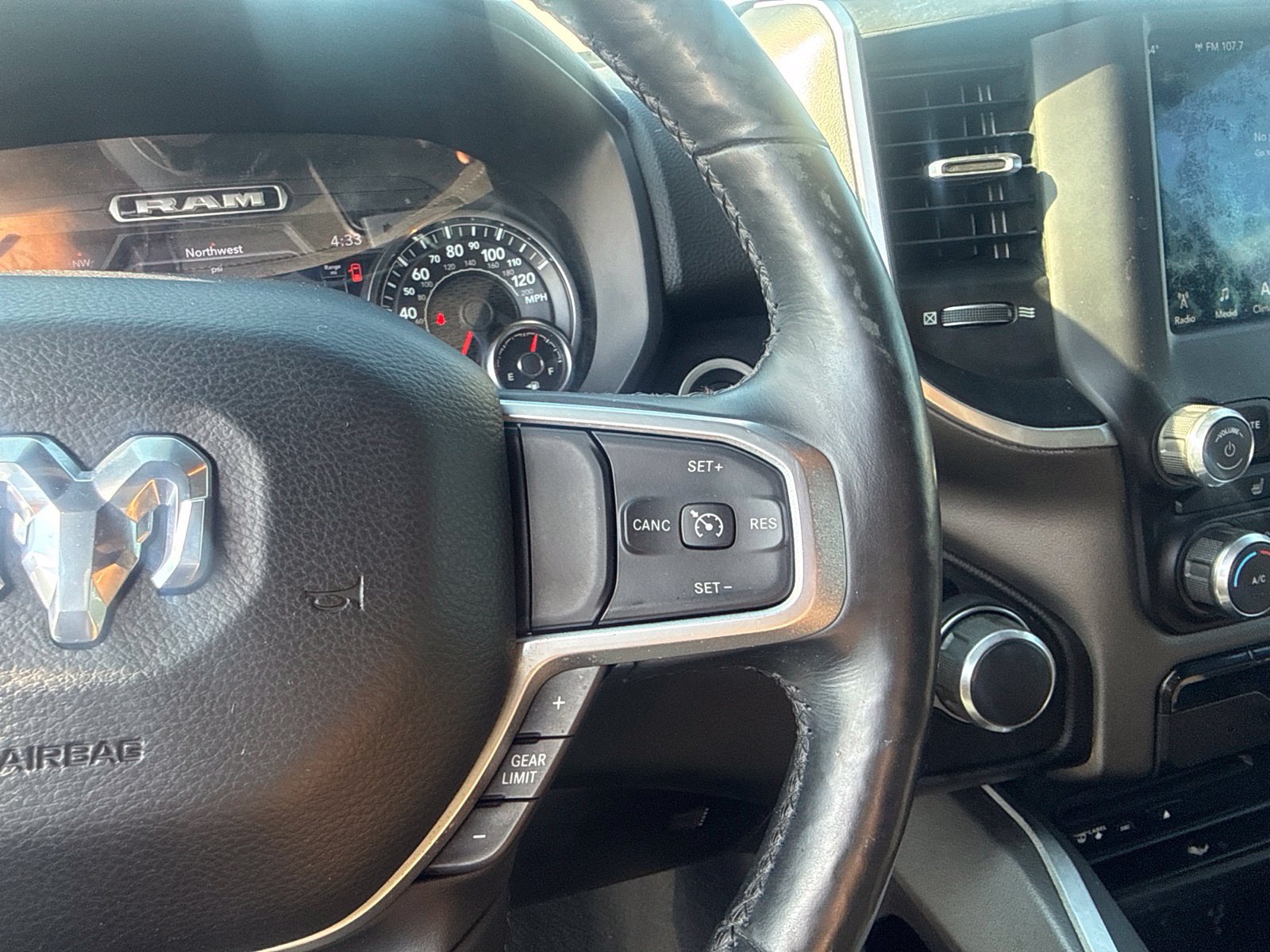 Used 2019 RAM 1500 Big Horn AWD/4WD image 12