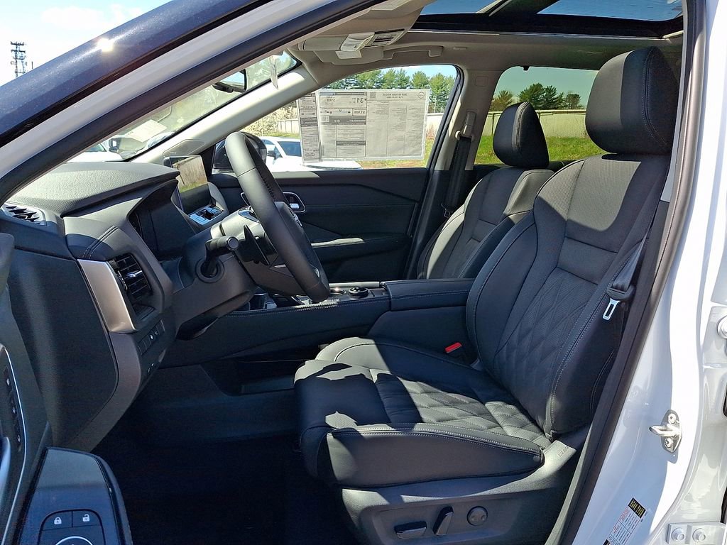 New 2026 Nissan Rogue Platinum w/ Platinum Premium Package image 7
