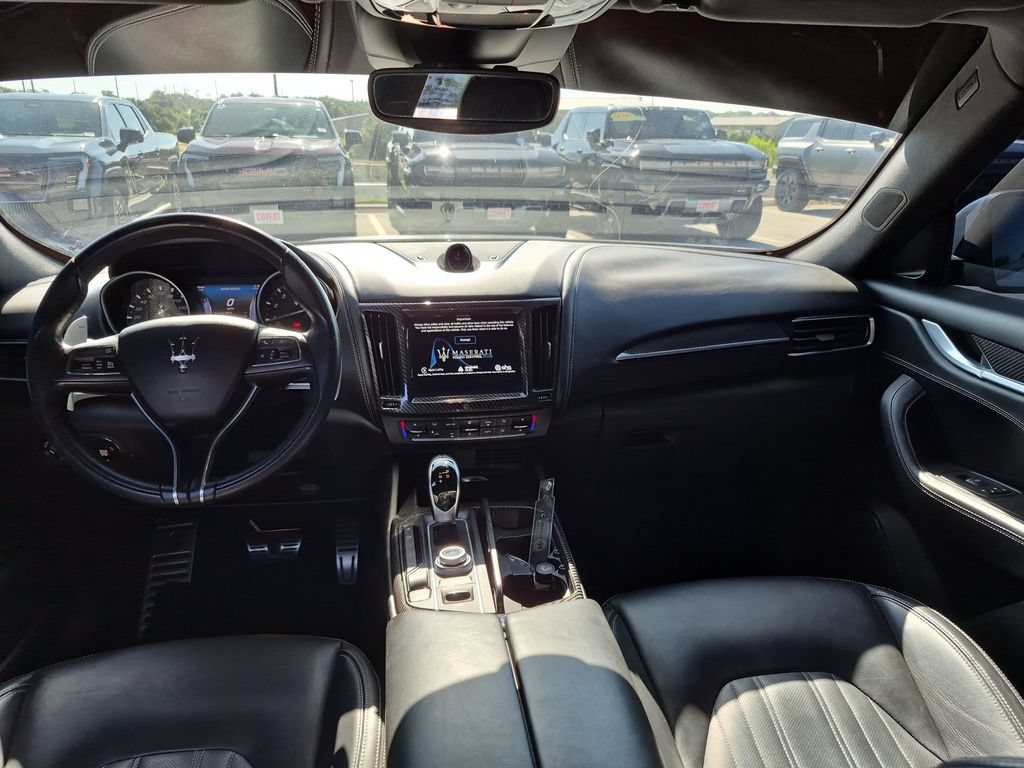 Used 2017 Maserati Levante S AWD/4WD image 30
