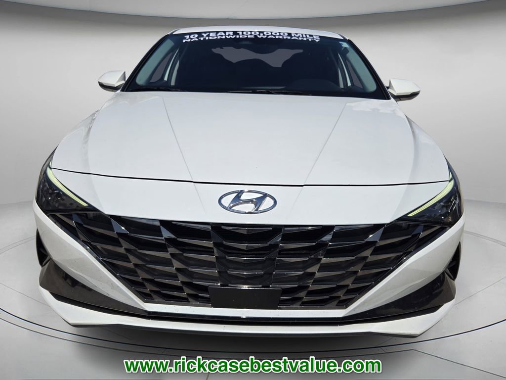 Used 2023 Hyundai Elantra Limited image 5