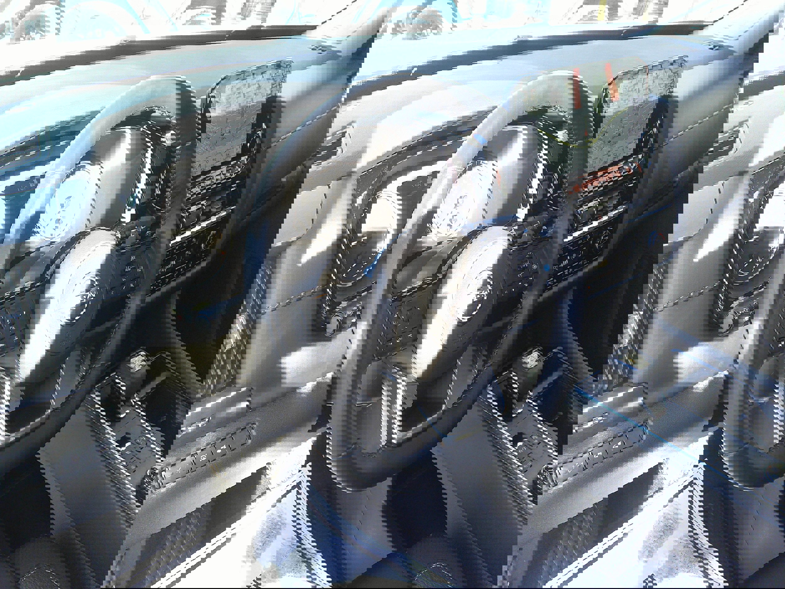 Used 2023 Nissan Pathfinder SL w/ SL Premium Package image 16