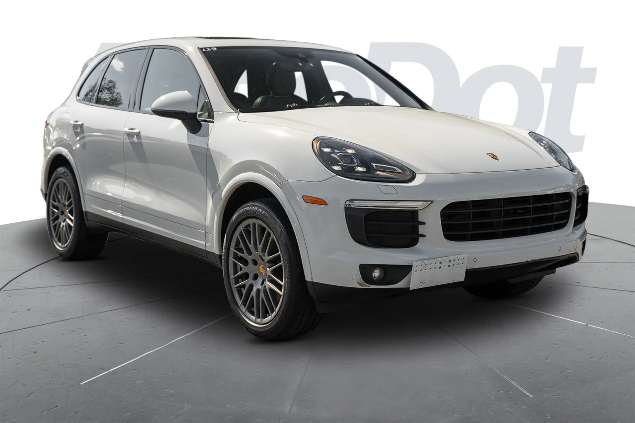 Used 2017 Porsche Cayenne AWD/4WD image 4