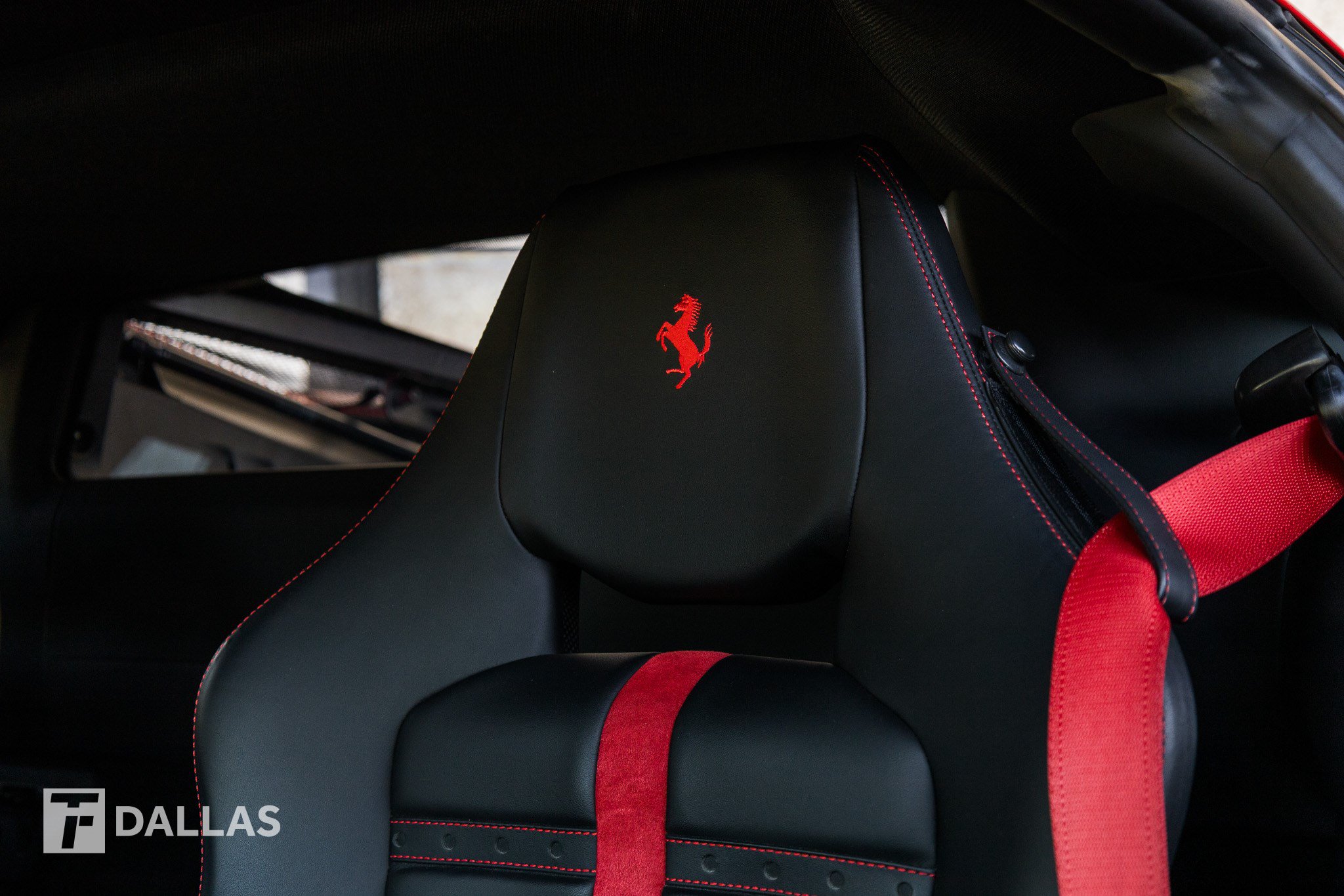 Used 2020 Ferrari F8 Tributo RWD image 23