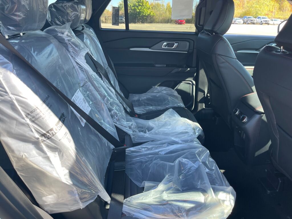 New 2026 Ford Explorer ST-Line image 14