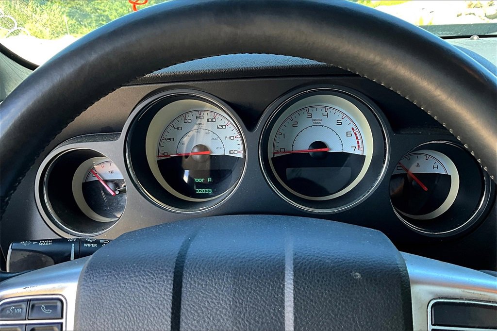 Used 2014 Dodge Challenger R/T w/ Blacktop Package image 19