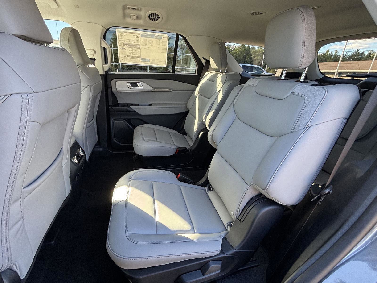 New 2026 Ford Explorer Active image 15