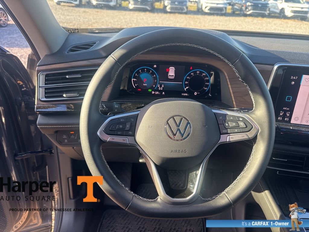 Used 2025 Volkswagen Atlas SE image 17