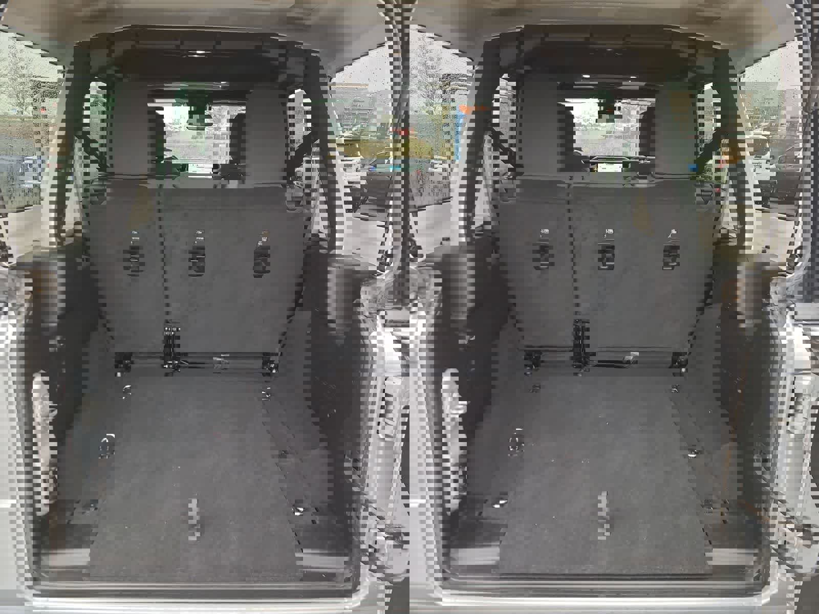 Used 2024 Jeep Wrangler Sport image 27