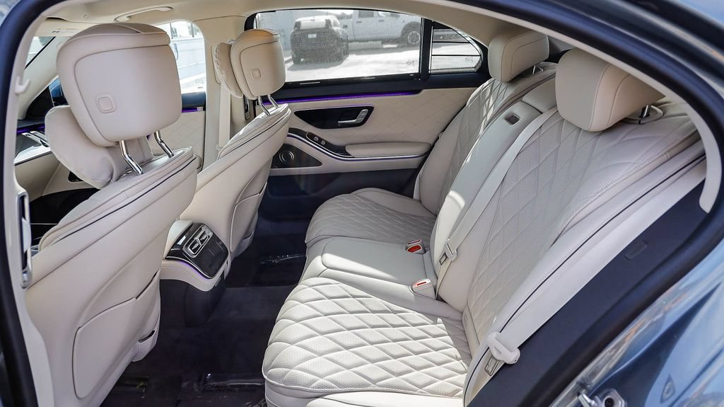 Used 2025 Mercedes-Benz S 580 4MATIC Sedan image 23